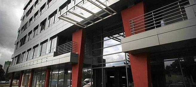 W Łodzi otwarto biurowiec Real Office, w którym biura można wynająć lub kupić na własność