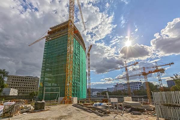 Konstrukcja budynku B Warsaw Spire zakończona