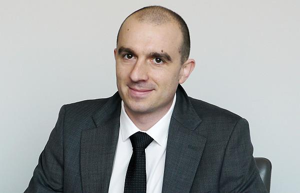 Aedes zmierza w stronę obiektów przemysłowych