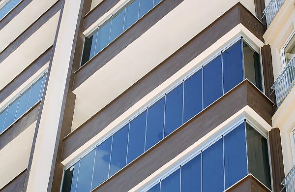 Szklana fasada z klasą