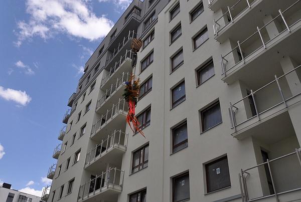 Zakończenie prac konstrukcyjnych w ostatnim budynku Capital Art Apartments