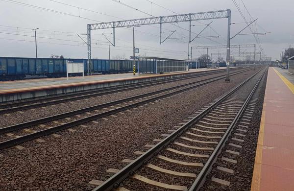 Pierwsza umowa w ramach budowy nowej linii kolejowej