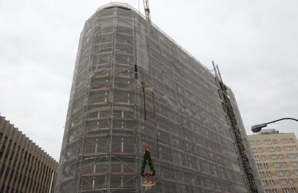 Strabag zawiesił wiechę na budynku Astoria Premium Offices