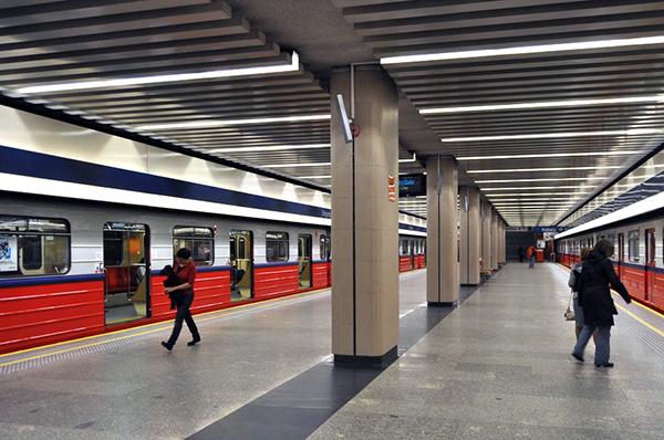 Mały krok do budowy trzeciej linii metra w Warszawie