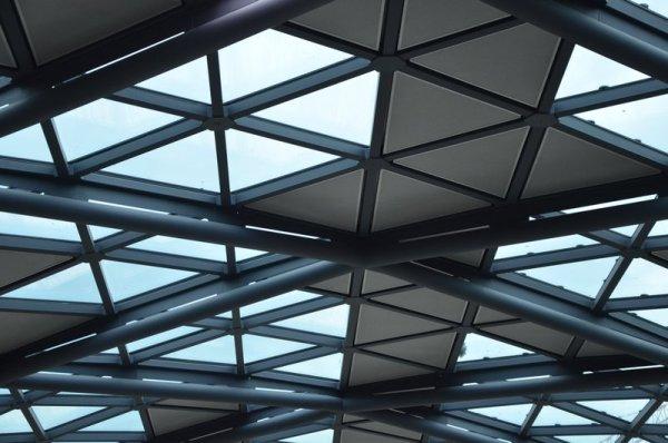 Dworzec Łódź Fabryczna już pod szklanym dachem