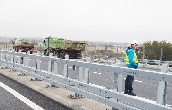 Most nad Widawą po testach