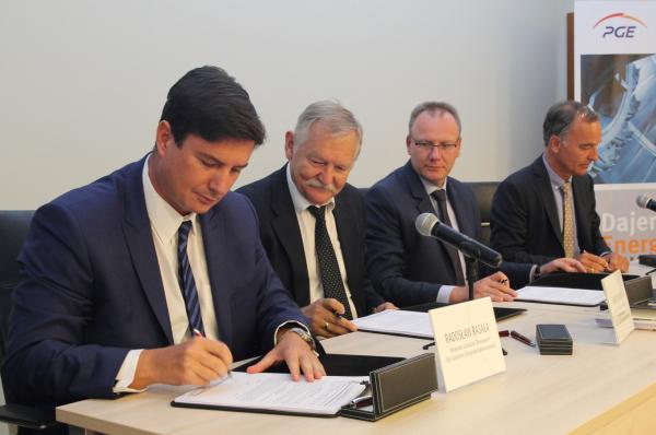 Polimex i Doosan z kontraktem na 97 mln zł