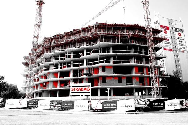 Manhattan Place – wkrótce zamknięcie stanu surowego