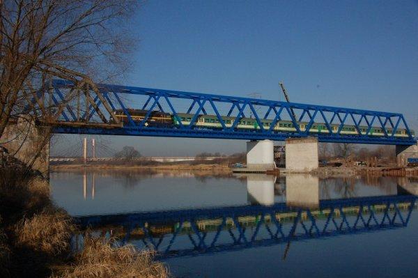 Na Odrze we Wrocławiu powstaje nowa przeprawa