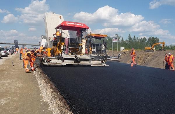 Strabag wykonał pierwszy odcinek drogi S8 w technologii nawierzchni długowiecznej