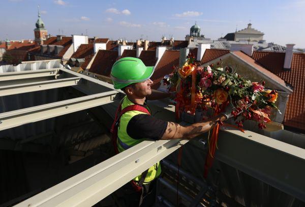 Wiecha na warszawskim biurowcu Plac Zamkowy - Business with Heritage