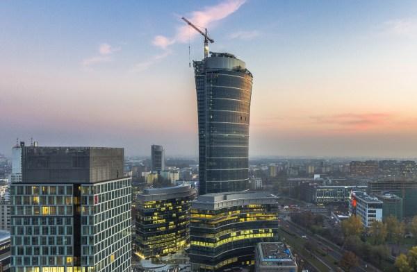 Drugi budynek Warsaw Spire oddany do użytku