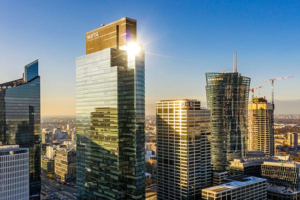 Warszawski wieżowiec sprzedany za 1,2 mld zł