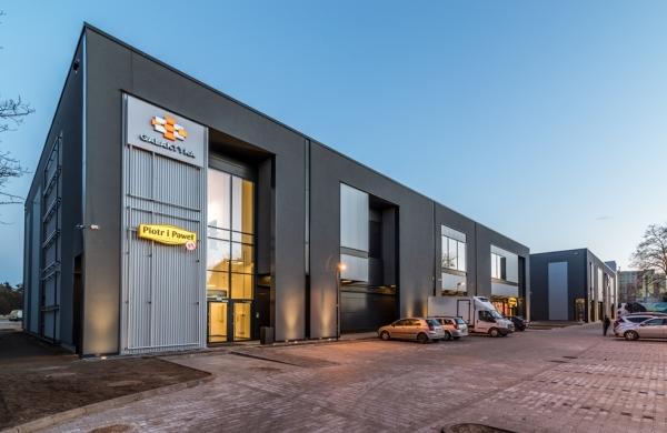 Vantage Development sprzedał Galaktykę