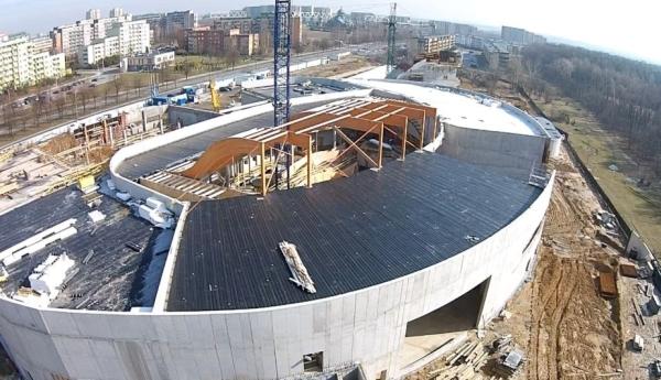 Rośnie konstrukcja Parku Wodnego Tychy