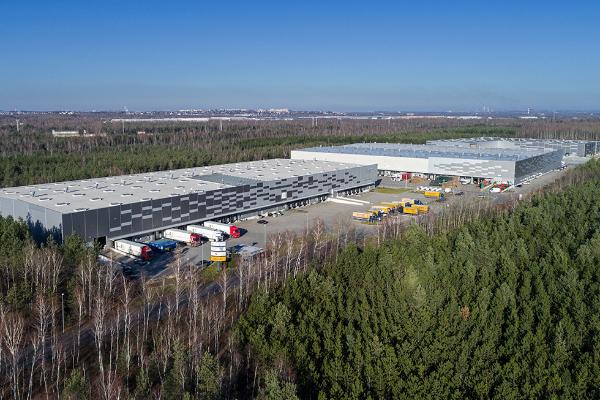 BIK sprzedaje i wybiera się na zakupy