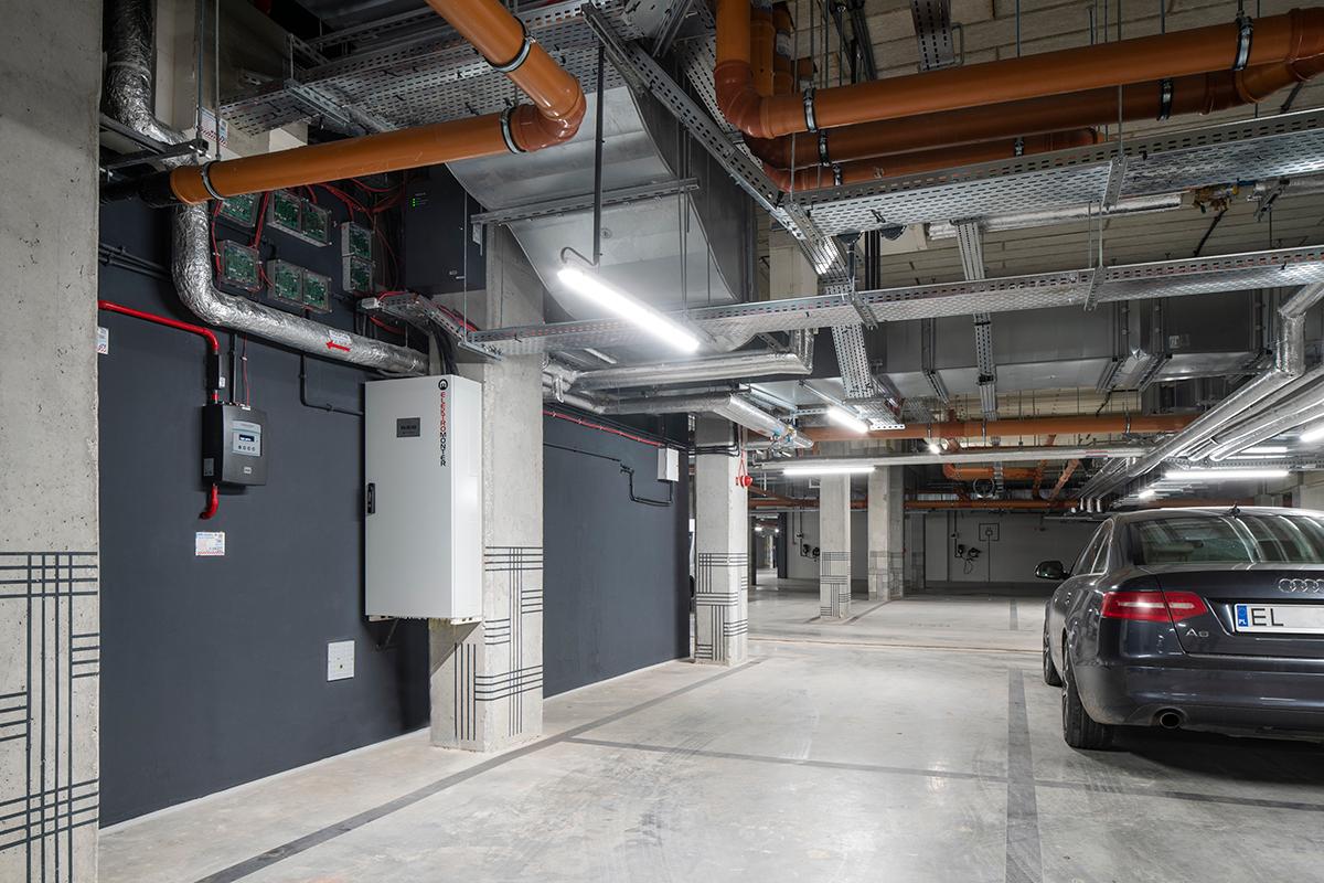 Jak skutecznie wykrywać pożary na parkingach? Testy czujki zasysającej