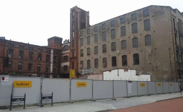 Teal Office i Sepia Office w budowie