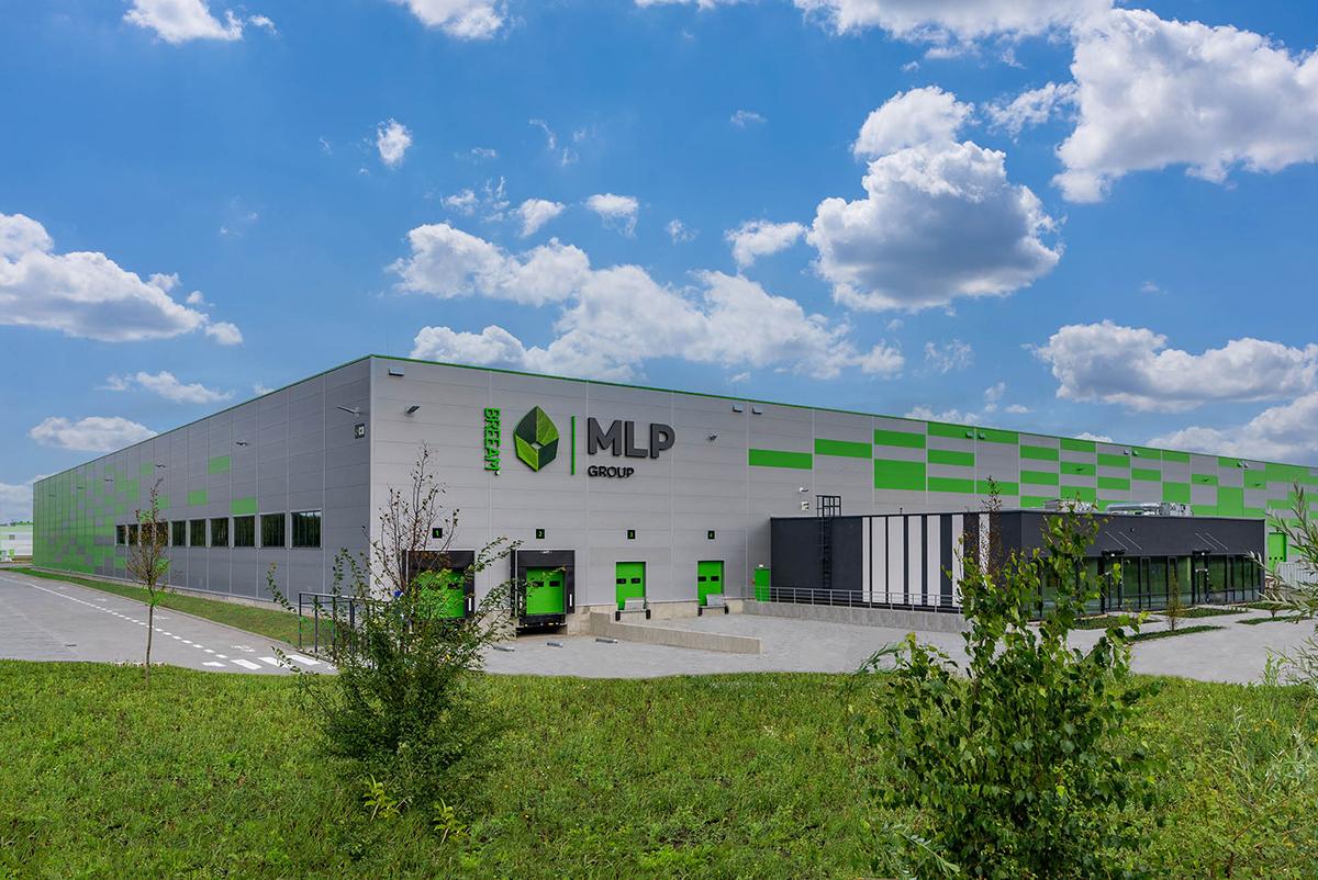 Jan Niezbędny i Anna Zaradna w nowych magazynach MLP Pruszków