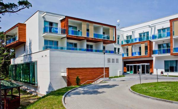 Port-Hotel z kolejnym trzygwiazdkowcem