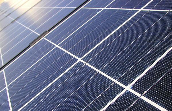 Nowe regulacje i technologie dla energooszczędnego budownictwa