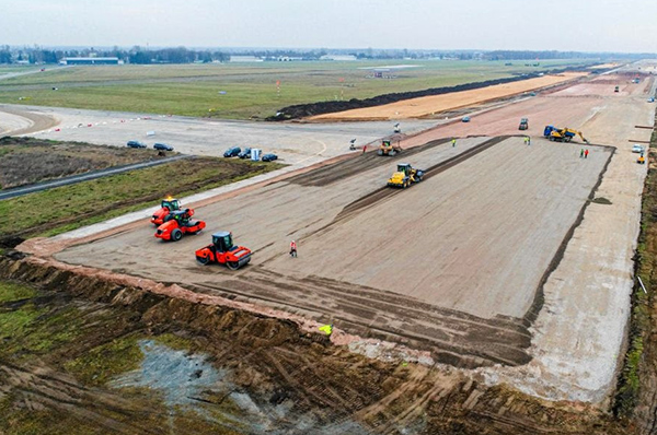 Centralny Port Komunikacyjny podpisuje umowę ramową z 8 wykonawcami prac przygotowawczych Portu Solidarność.